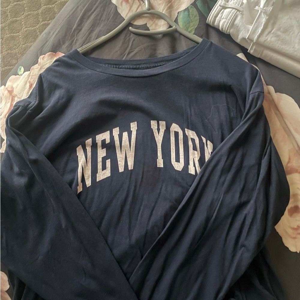 Brandy Melville New York Long Sleeve